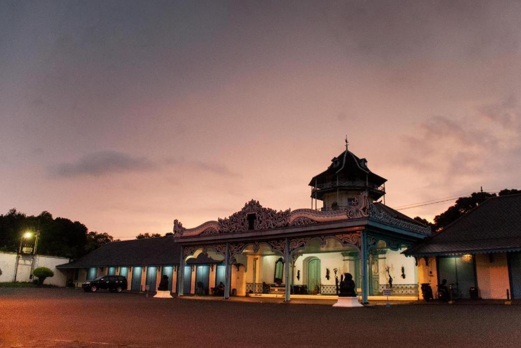 Aziza Syariah Hotel Solo By Horison Exterior foto