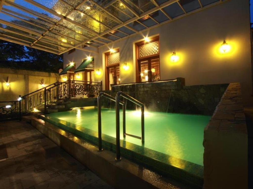Aziza Syariah Hotel Solo By Horison Exterior foto